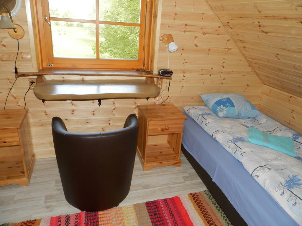 Ala-Laugu Holiday Home Leisi Εξωτερικό φωτογραφία