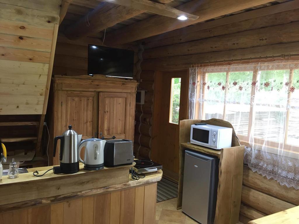 Ala-Laugu Holiday Home Leisi Εξωτερικό φωτογραφία