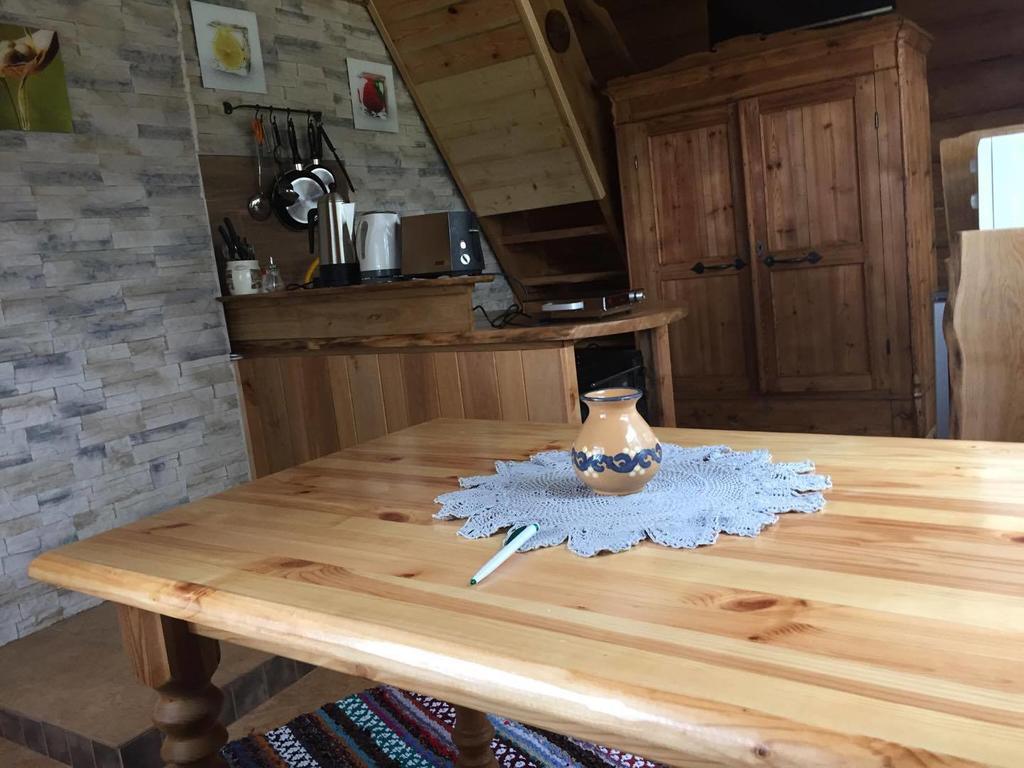 Ala-Laugu Holiday Home Leisi Εξωτερικό φωτογραφία