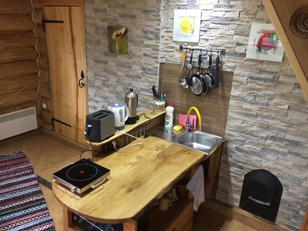 Ala-Laugu Holiday Home Leisi Εξωτερικό φωτογραφία